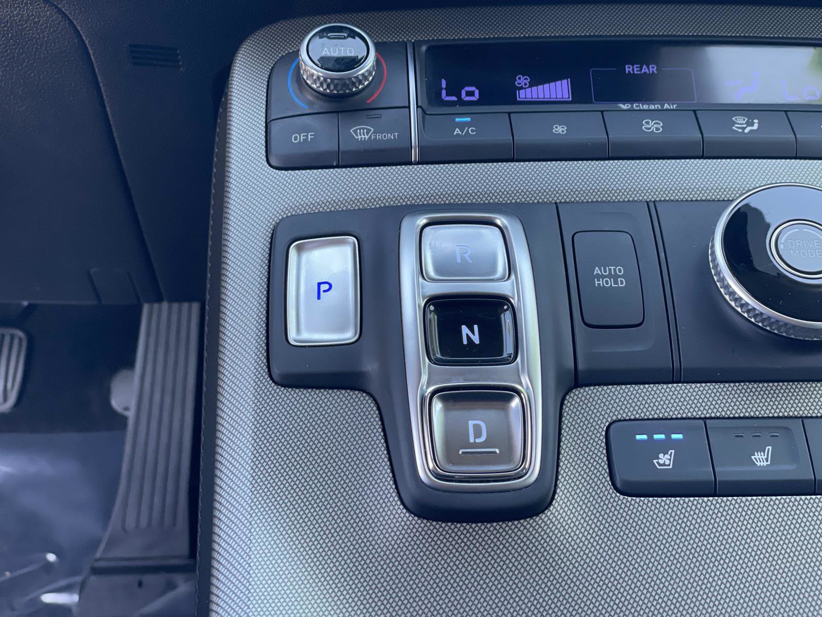 Certified 2022 Hyundai Palisade Limited w/ Cargo Package image 16