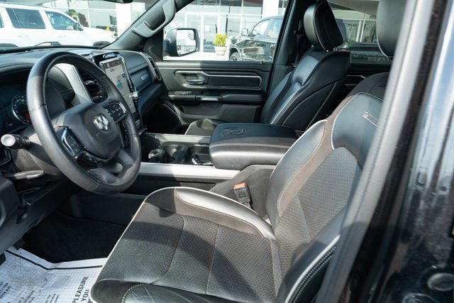 Used 2025 RAM 1500 Laramie AWD/4WD image 18