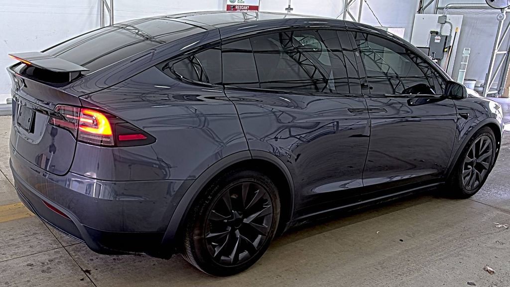 Used 2022 Tesla Model X AWD/4WD image 2
