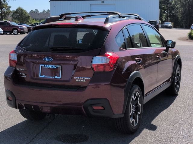 Used 2017 Subaru Crosstrek 2.0i Premium image 3