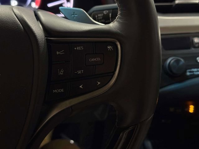 Used 2020 Lexus ES 350 w/ Premium Package image 18