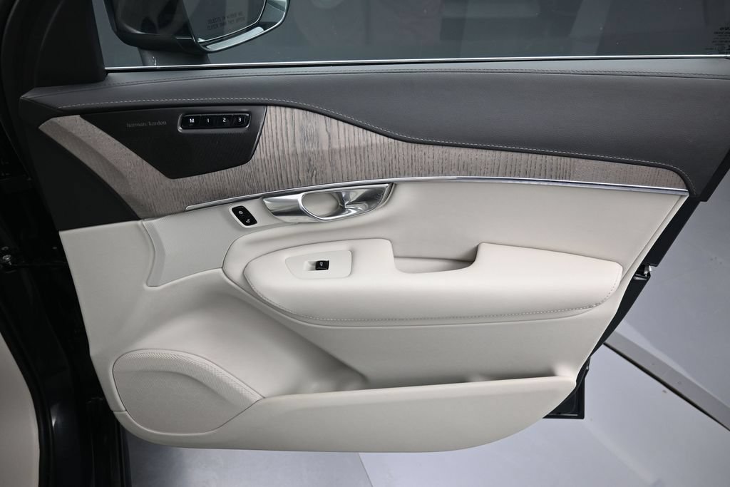 Used 2021 Volvo XC90 T6 Inscription w/ Advanced Package AWD/4WD image 39
