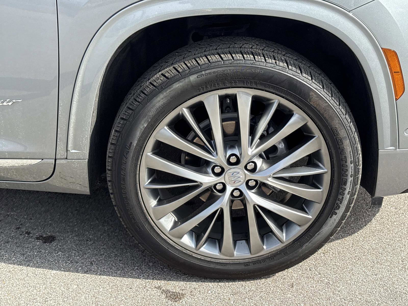 Certified 2025 Buick Enclave Avenir w/ Super Cruise Package image 10