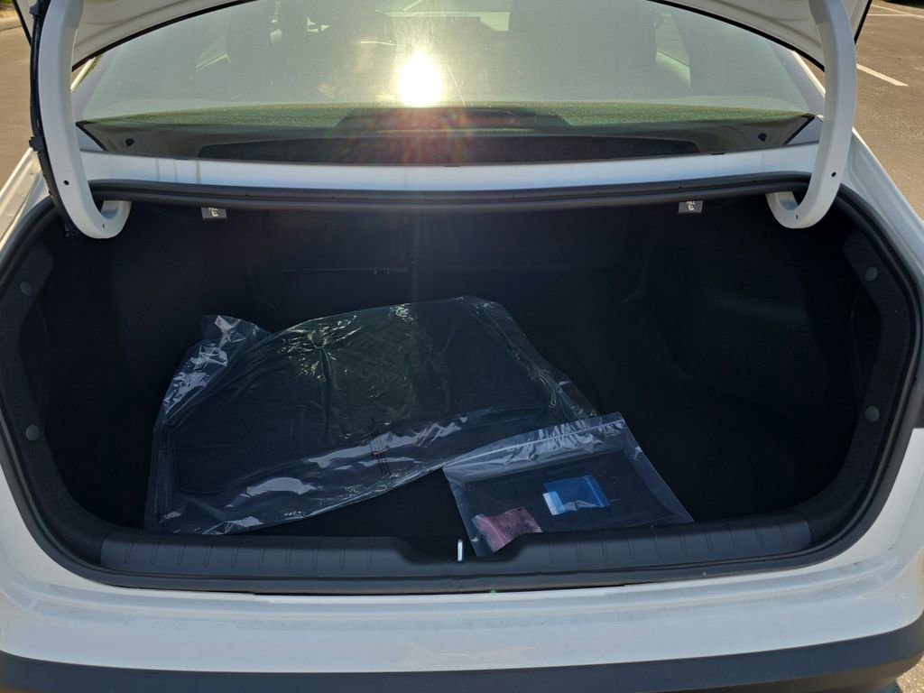 New 2026 Kia K4 FWD image 10