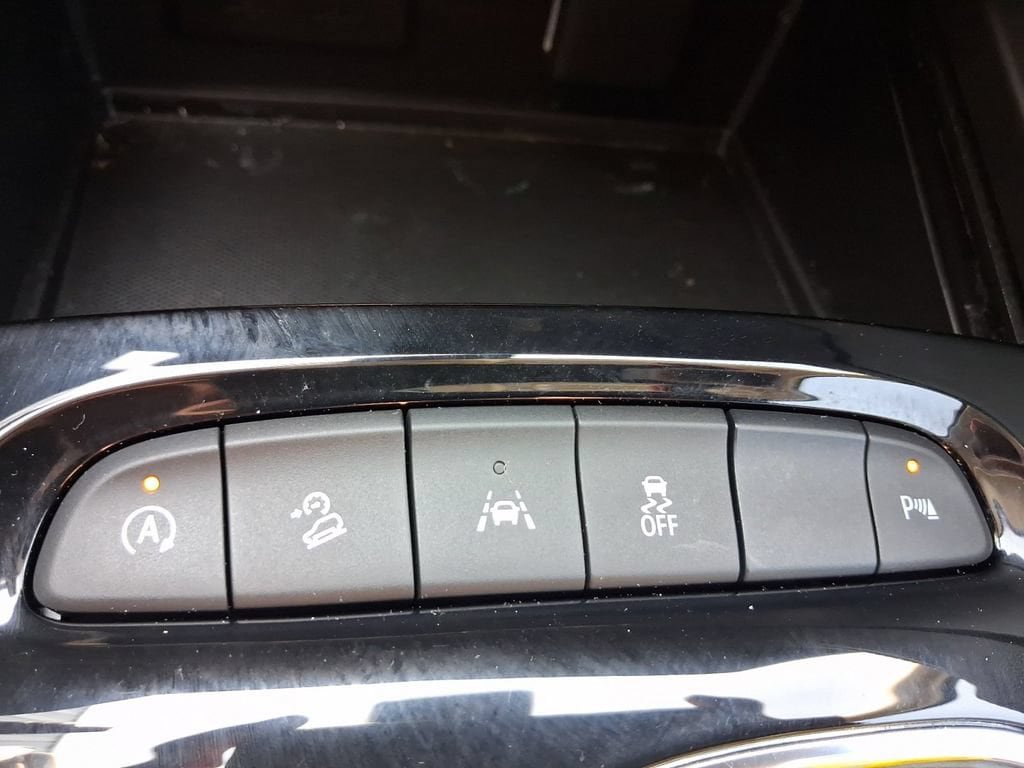 Used 2022 Buick Envision Preferred AWD/4WD image 29