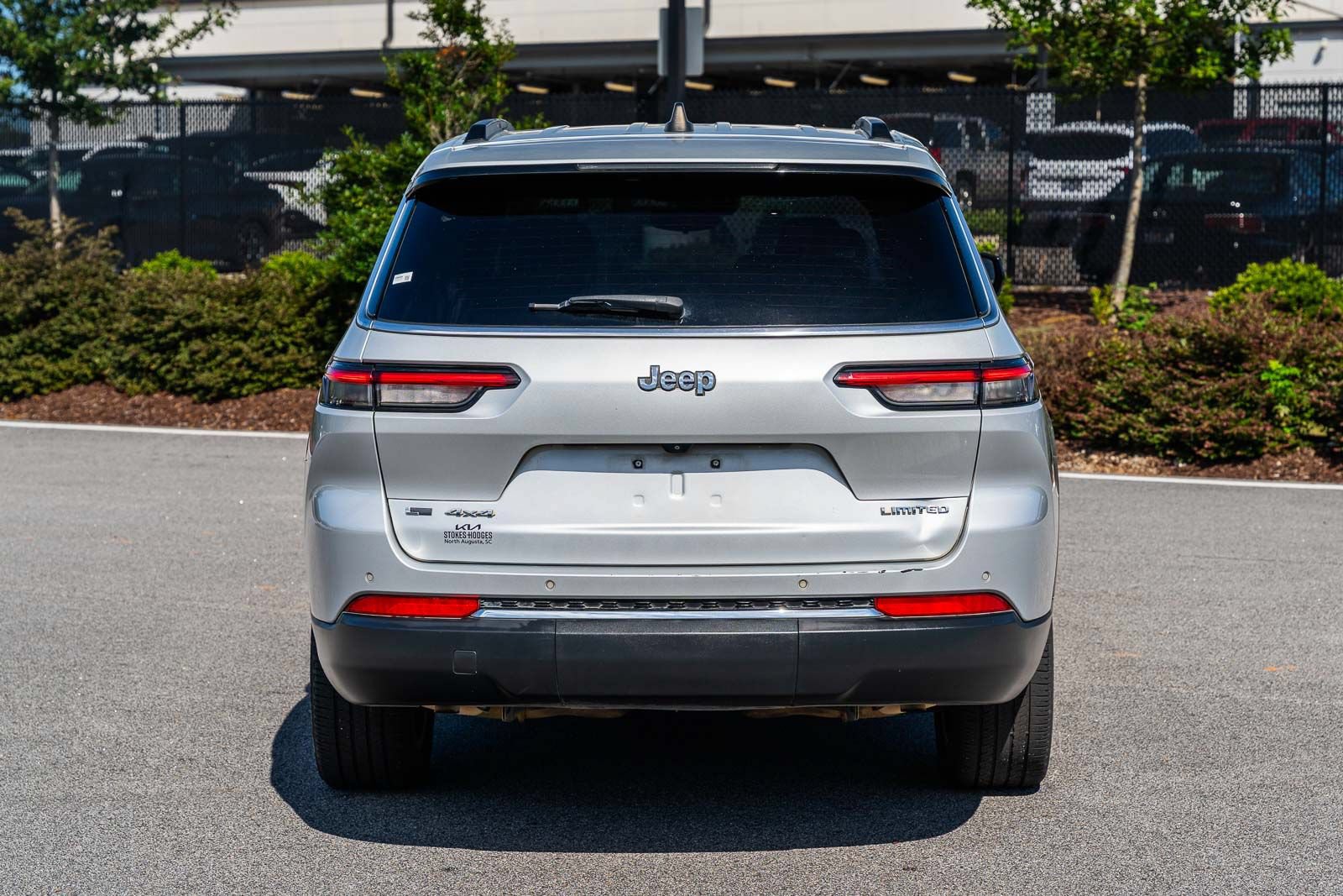 Used 2021 Jeep Grand Cherokee L Limited AWD/4WD image 6