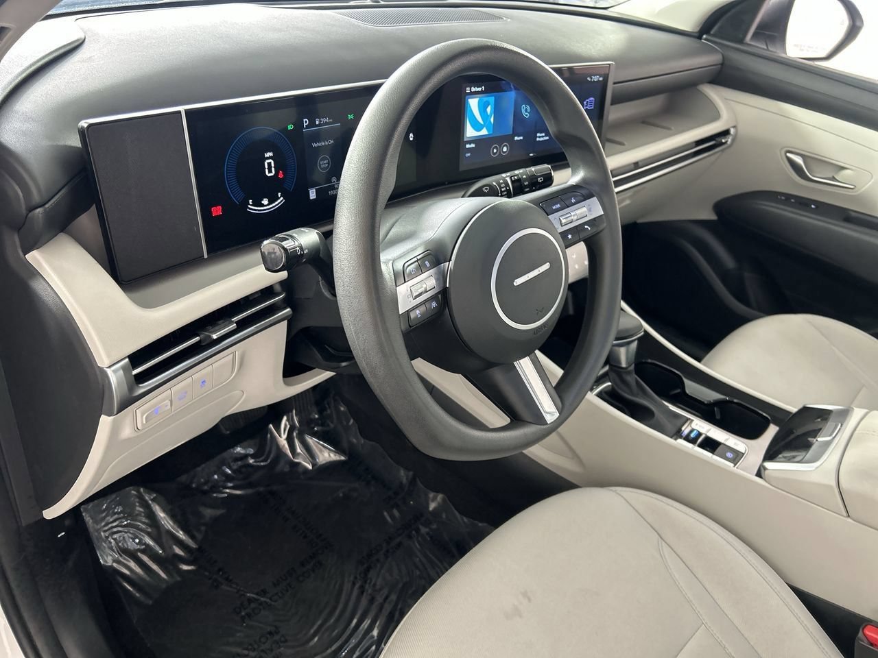 Used 2026 Hyundai Tucson SEL FWD image 12