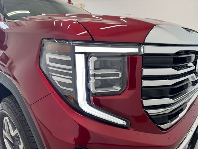 Used 2025 GMC Sierra 1500 SLT image 31