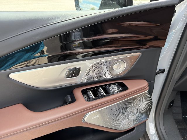 New 2026 Lincoln Nautilus Reserve AWD/4WD image 13
