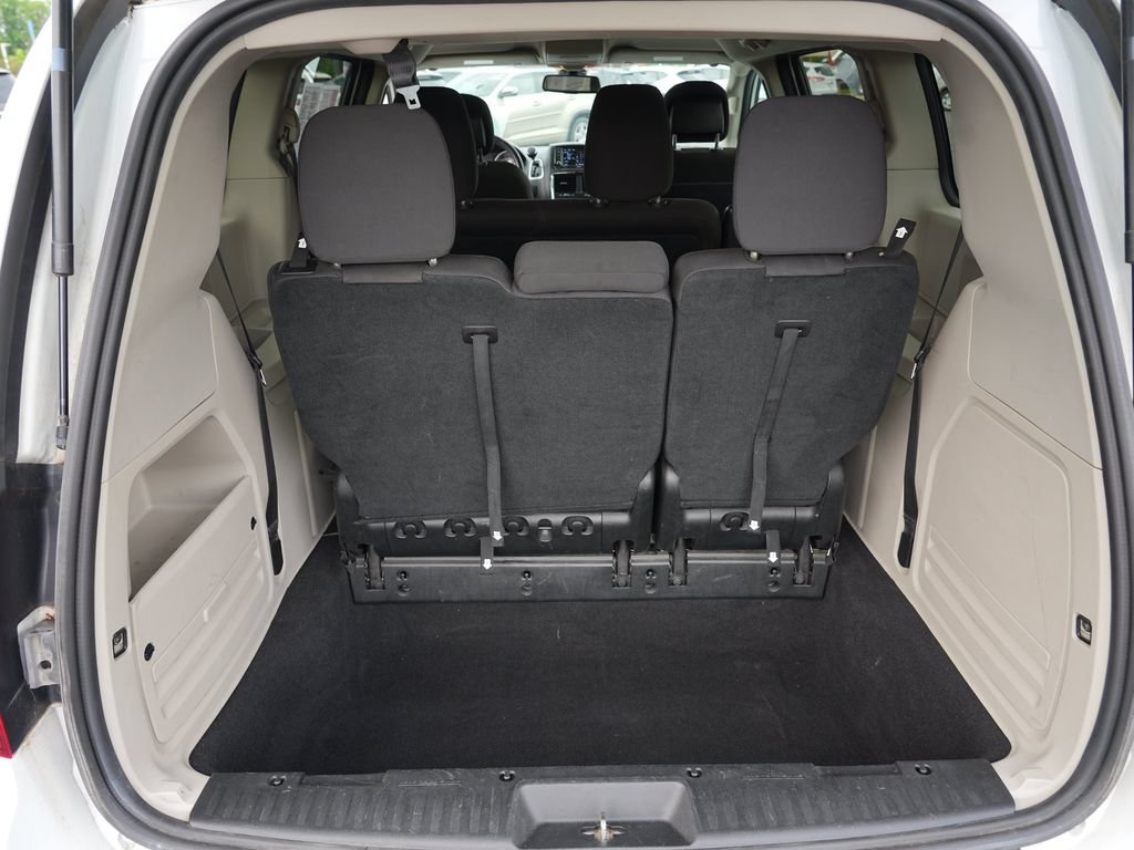 Used 2018 Dodge Grand Caravan SE w/ UConnect Hands-Free Group FWD image 23