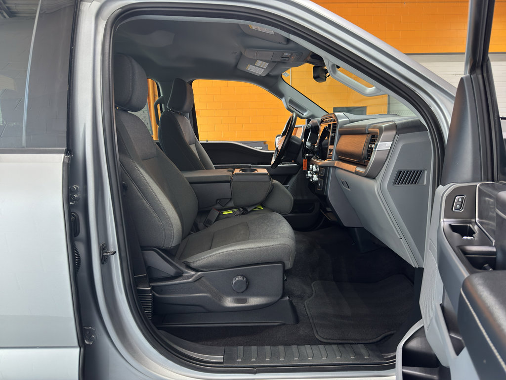 Used 2024 Ford F150 XLT image 20