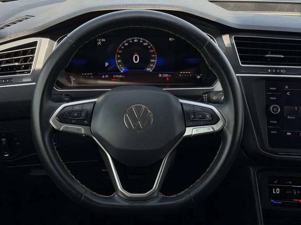 Used 2024 Volkswagen Tiguan SE FWD image 20