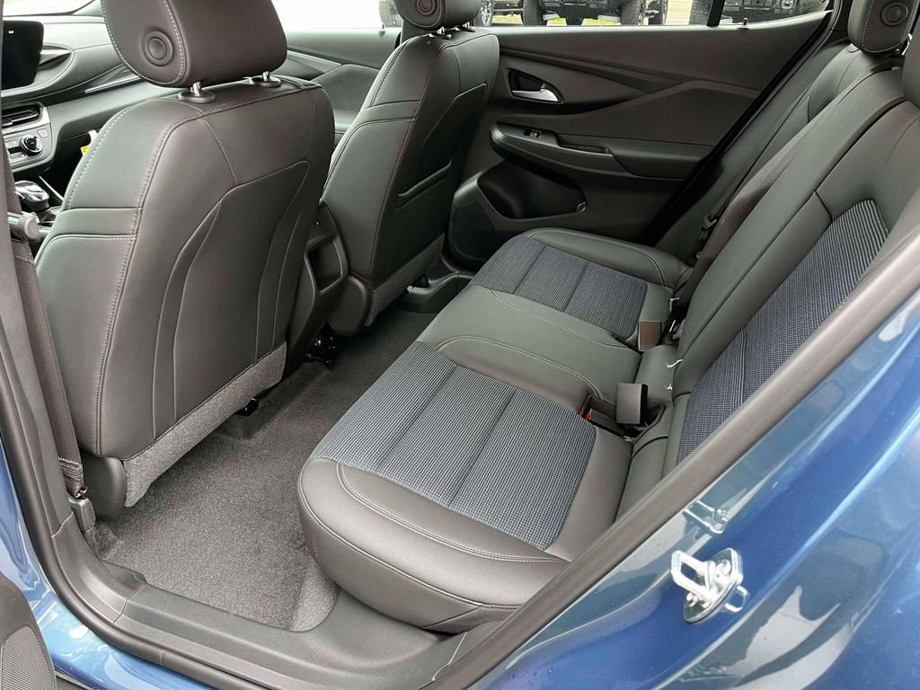 New 2026 Buick Envista Preferred FWD image 17