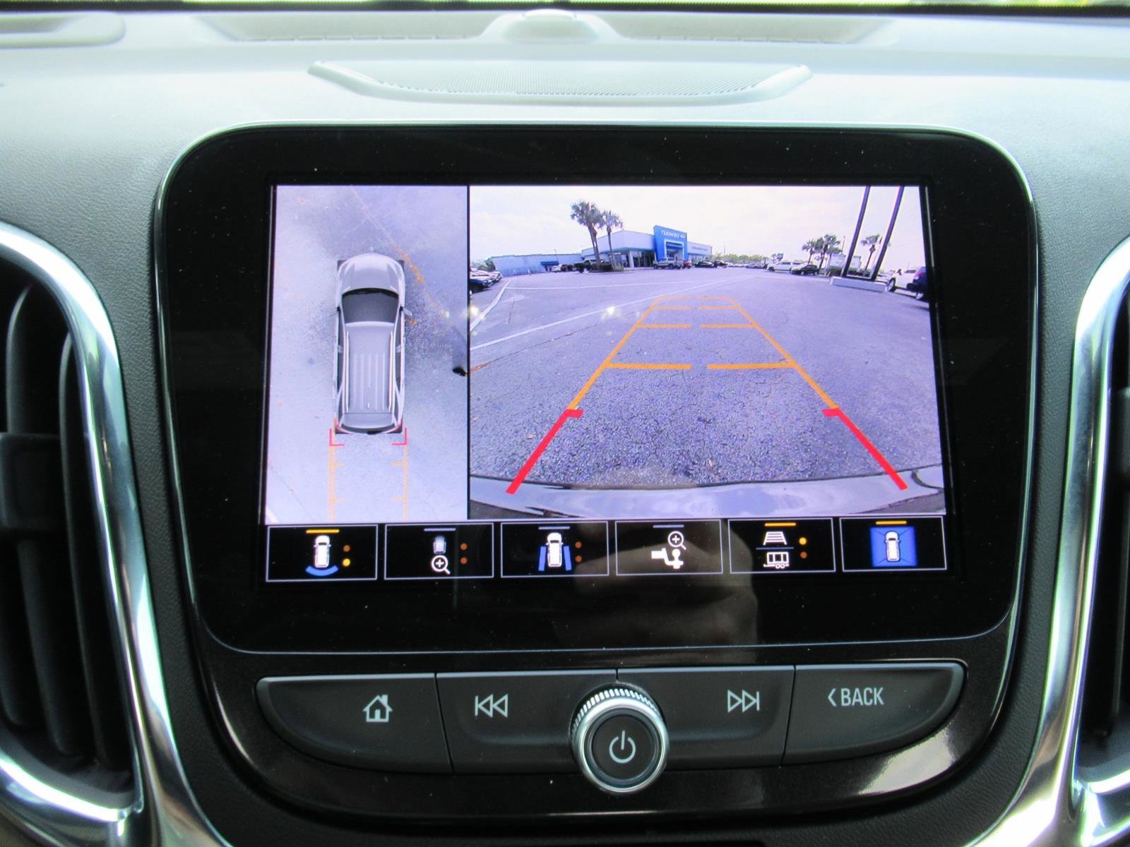 Used 2024 Chevrolet Equinox Premier FWD image 29