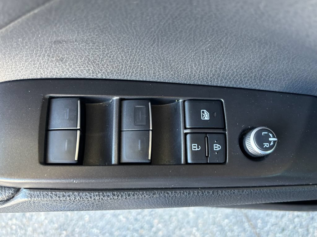 Used 2023 Toyota Camry XSE FWD image 27