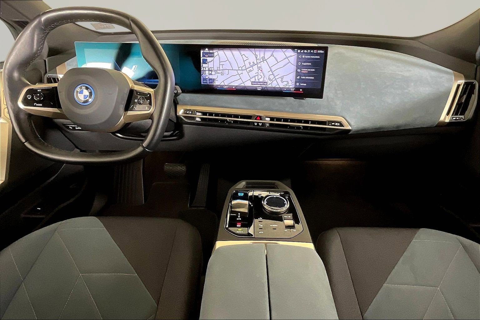 Certified 2022 BMW iX xDrive50 w/ Premium Package AWD/4WD image 16