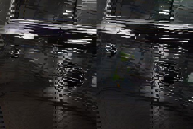 New 2026 Chevrolet Suburban Premier image 18