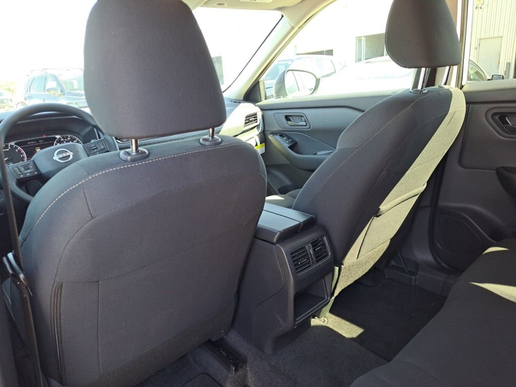 Certified 2026 Nissan Rogue S image 22