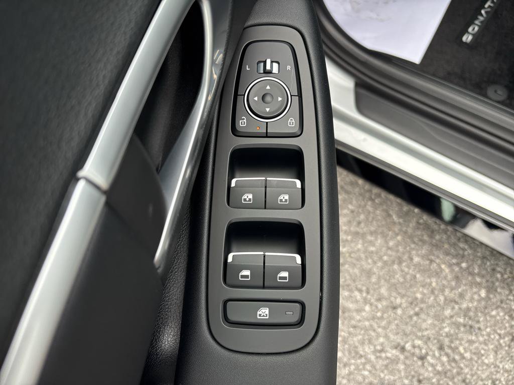 New 2026 Hyundai Sonata SEL FWD image 10