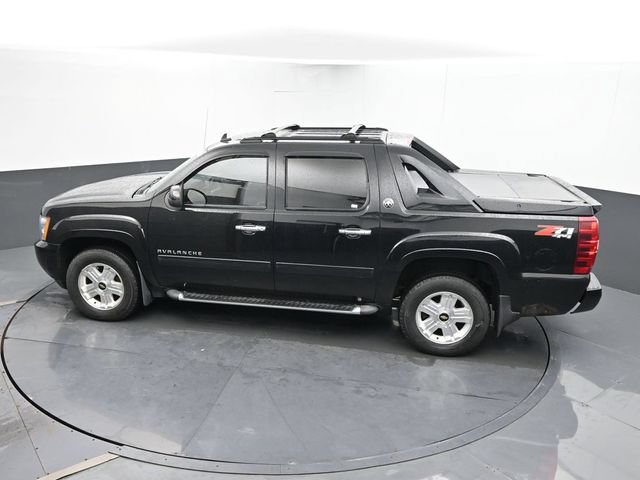 Used 2013 Chevrolet Avalanche LT w/ Suspension Package, Off-Road AWD/4WD image 39