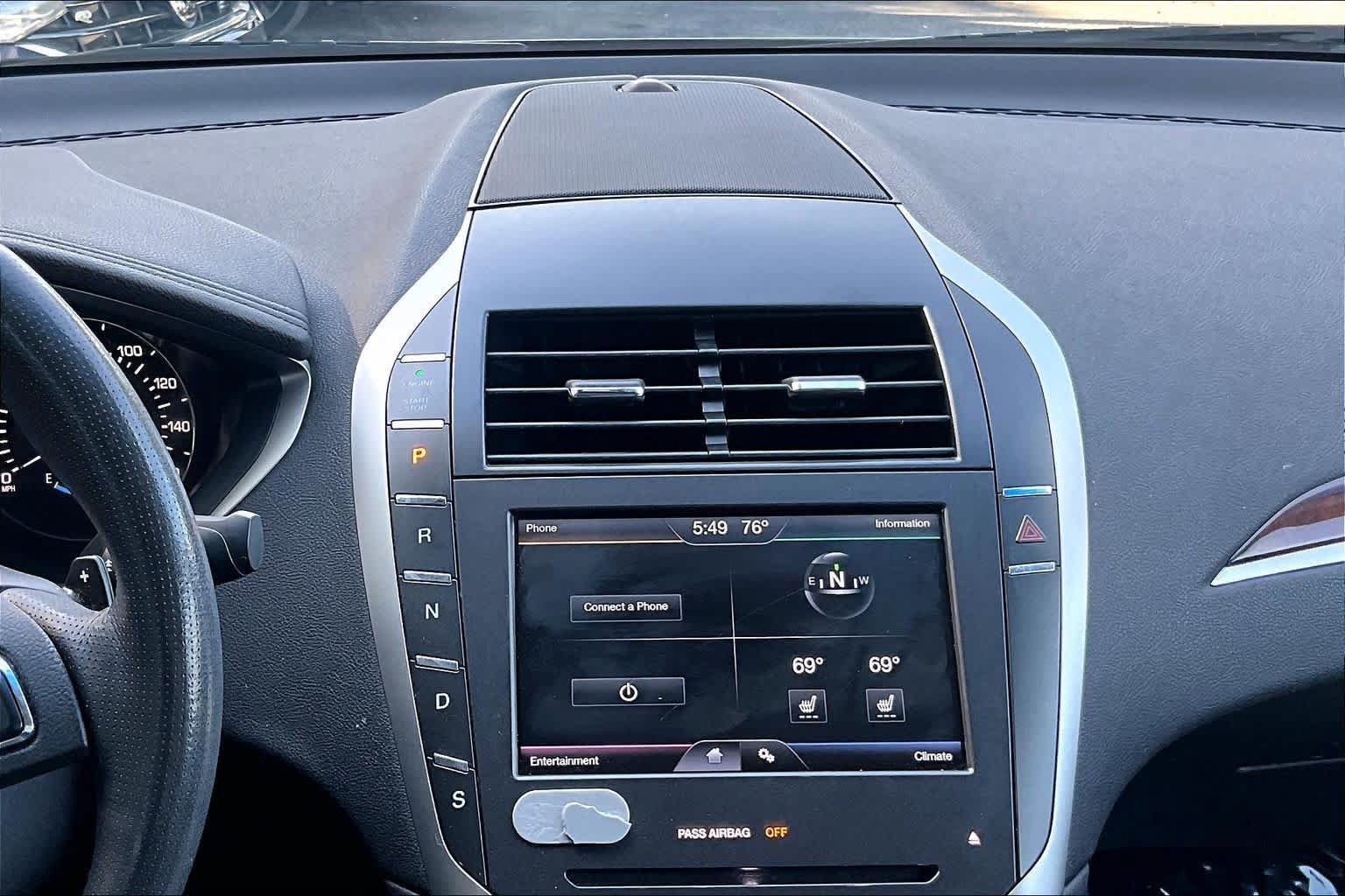 Used 2014 Lincoln MKZ FWD image 7