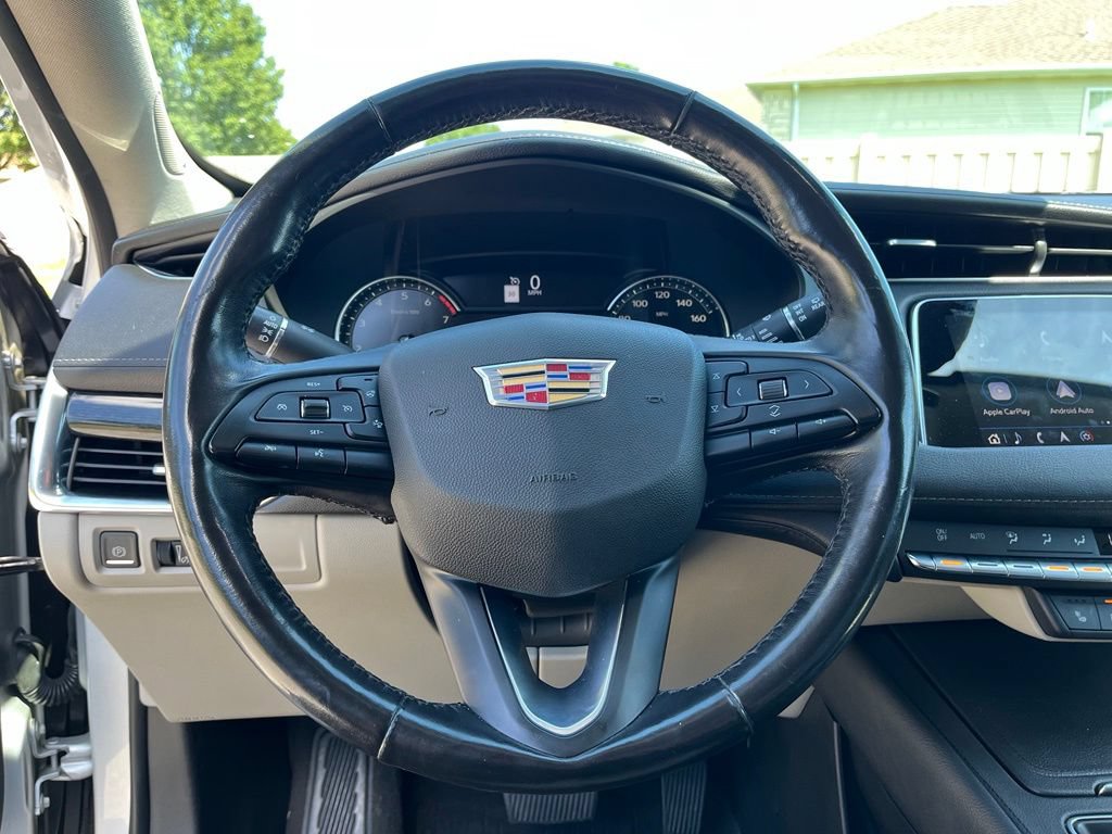 Used 2019 Cadillac XT4 Premium Luxury w/ Cold Weather Package AWD/4WD image 31