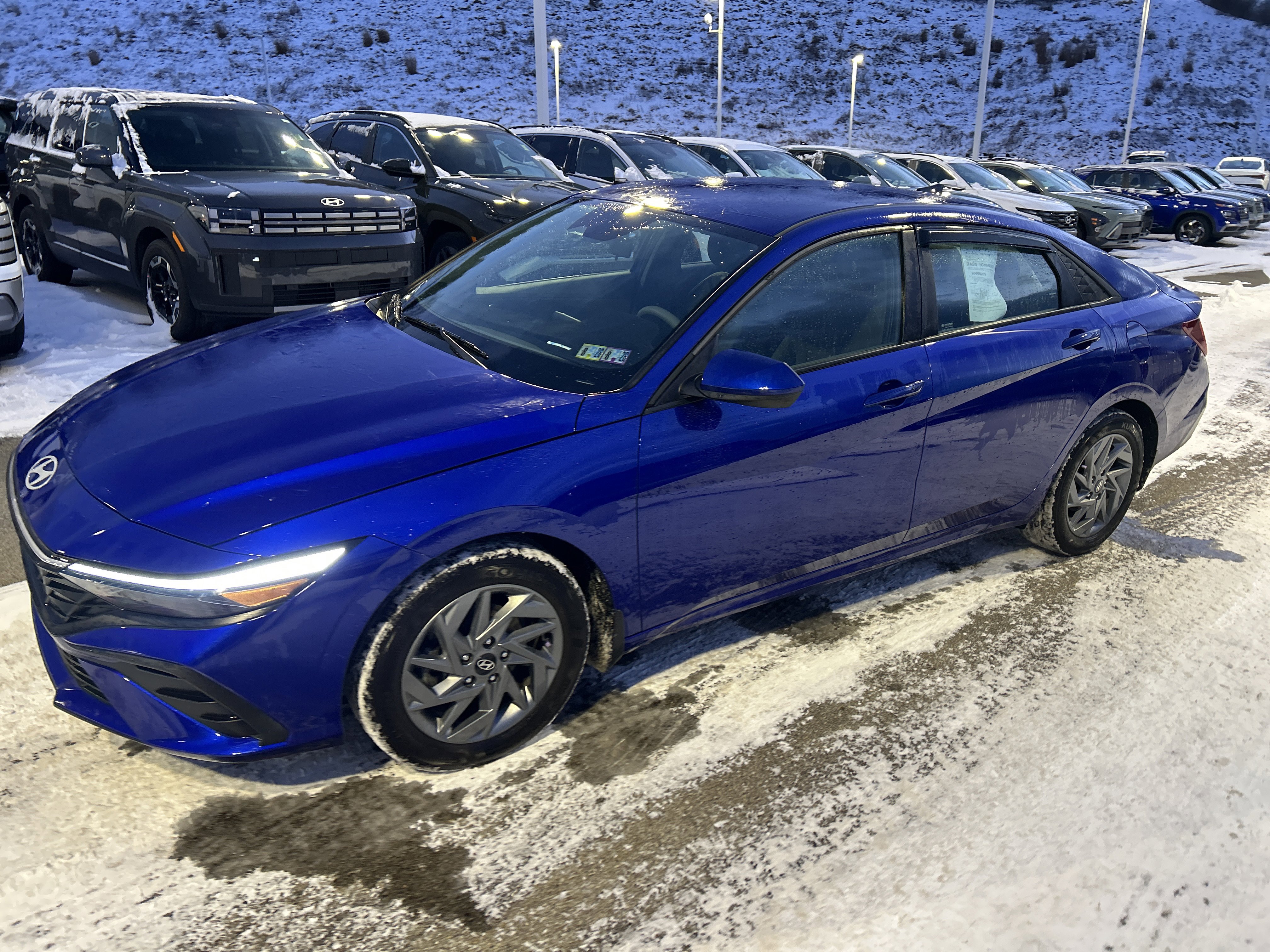 Certified 2024 Hyundai Elantra SEL image 17