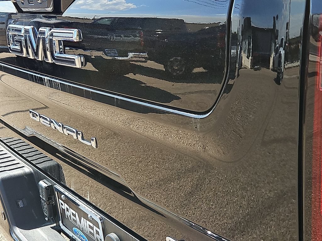 Used 2024 GMC Sierra 2500 Denali Ultimate AWD/4WD image 15