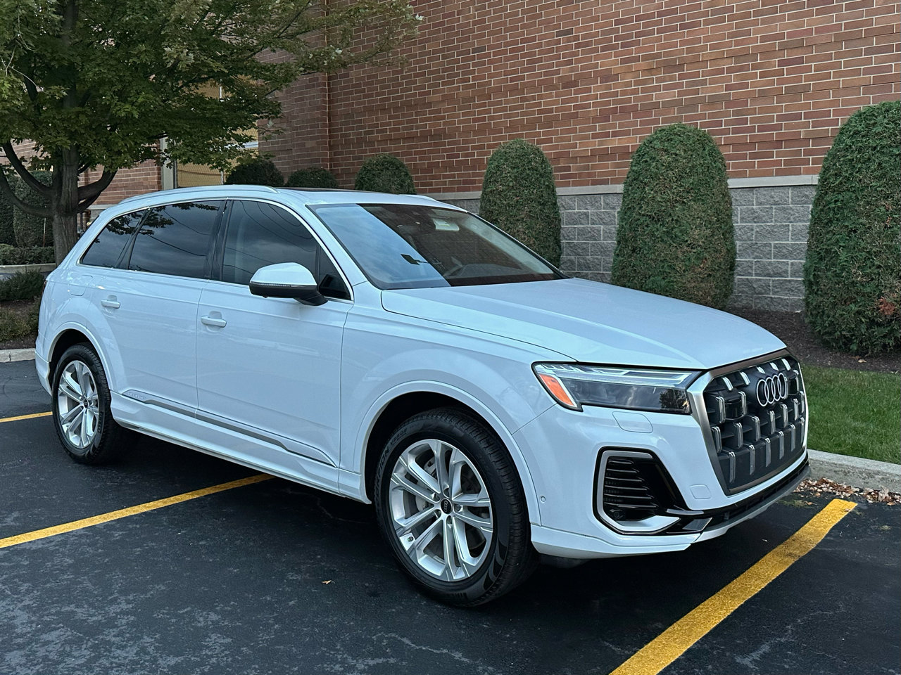 Used 2025 Audi Q7 3.0T Premium Plus w/ Premium Plus Package image 6