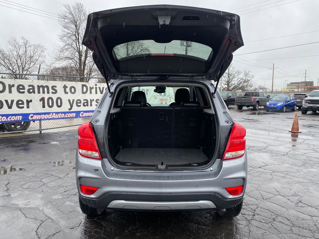 Used 2020 Chevrolet Trax LT w/ Driver Confidence Package image 4