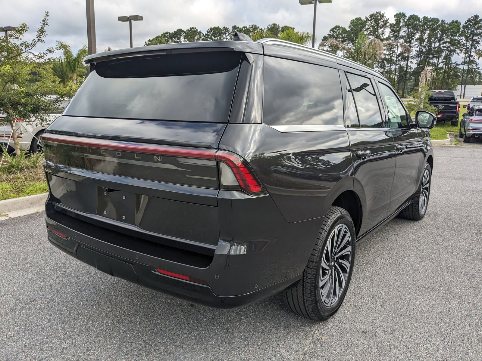 New 2025 Lincoln Navigator Black Label image 4