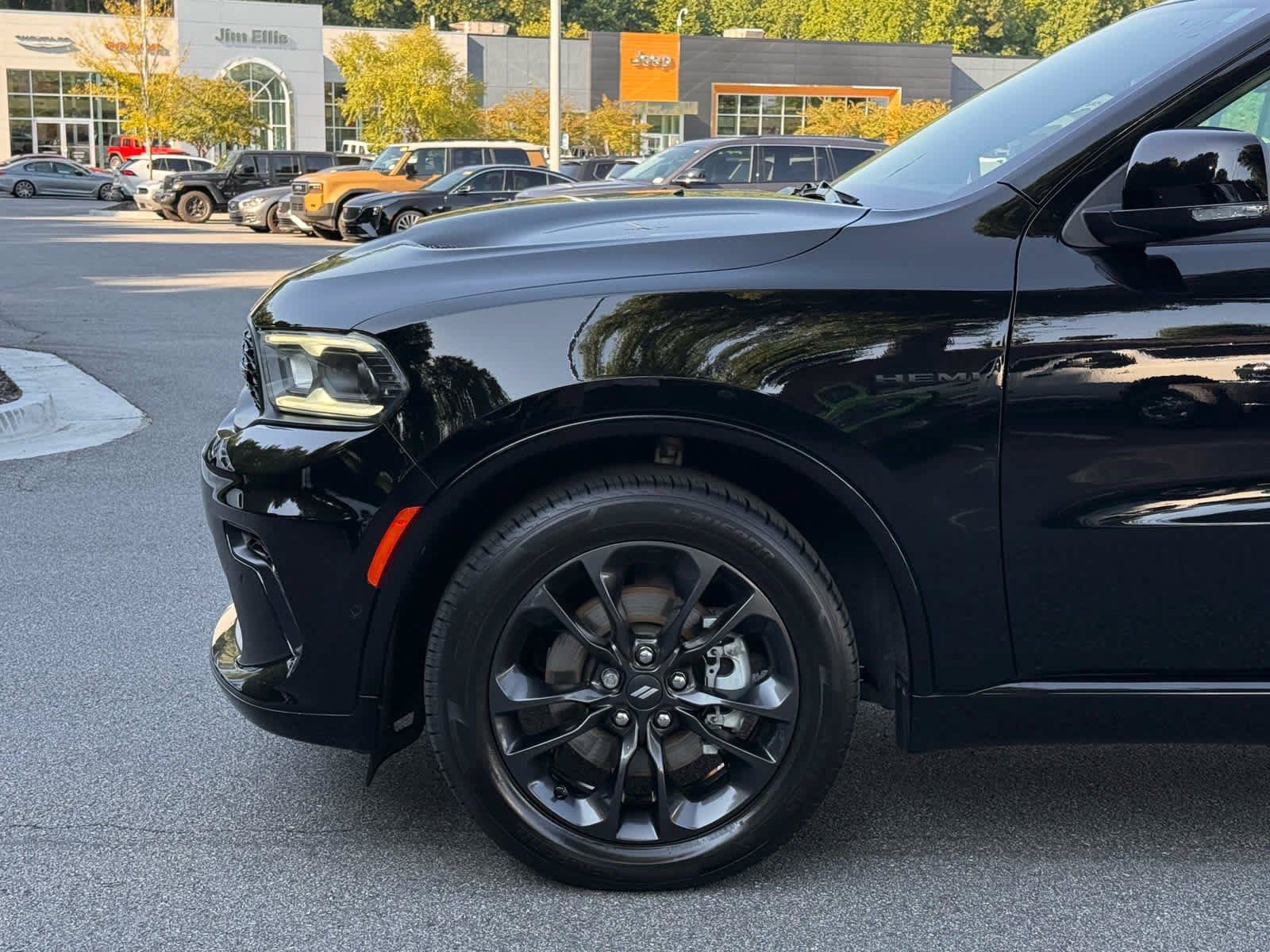 Used 2024 Dodge Durango R/T RWD image 11