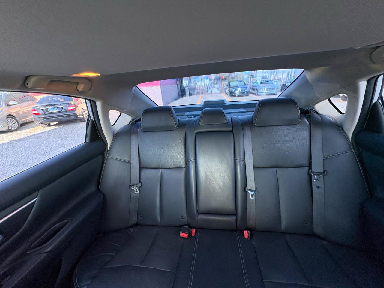 Used 2017 Nissan Altima 3.5 SL w/ 3.5SL Technology Package FWD image 19