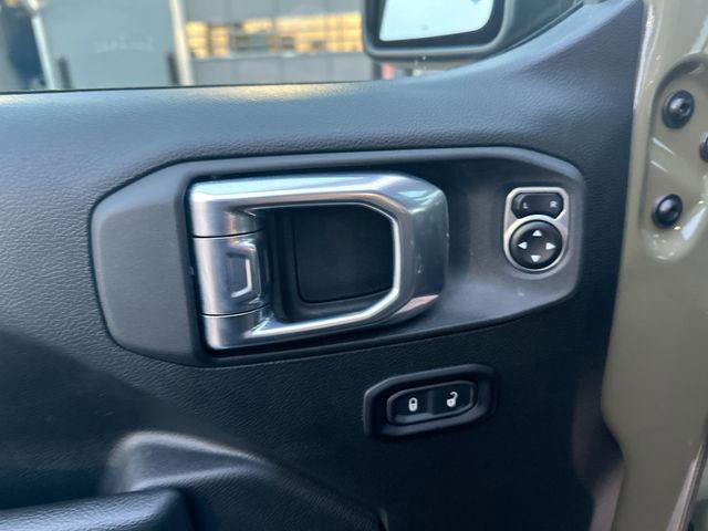 Certified 2025 Jeep Wrangler Willys image 15