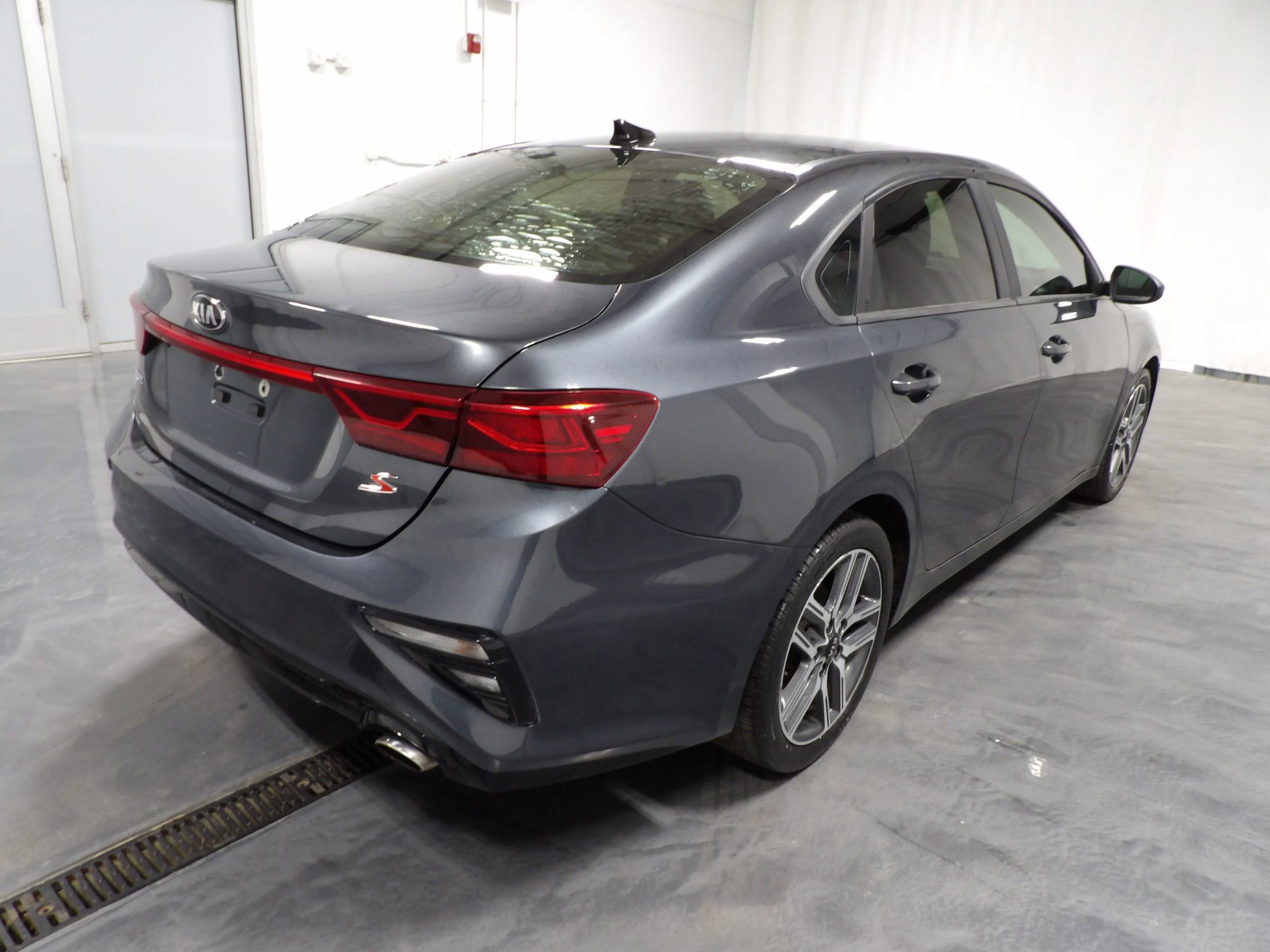 Used 2019 Kia Forte S w/ S Premium Package image 5
