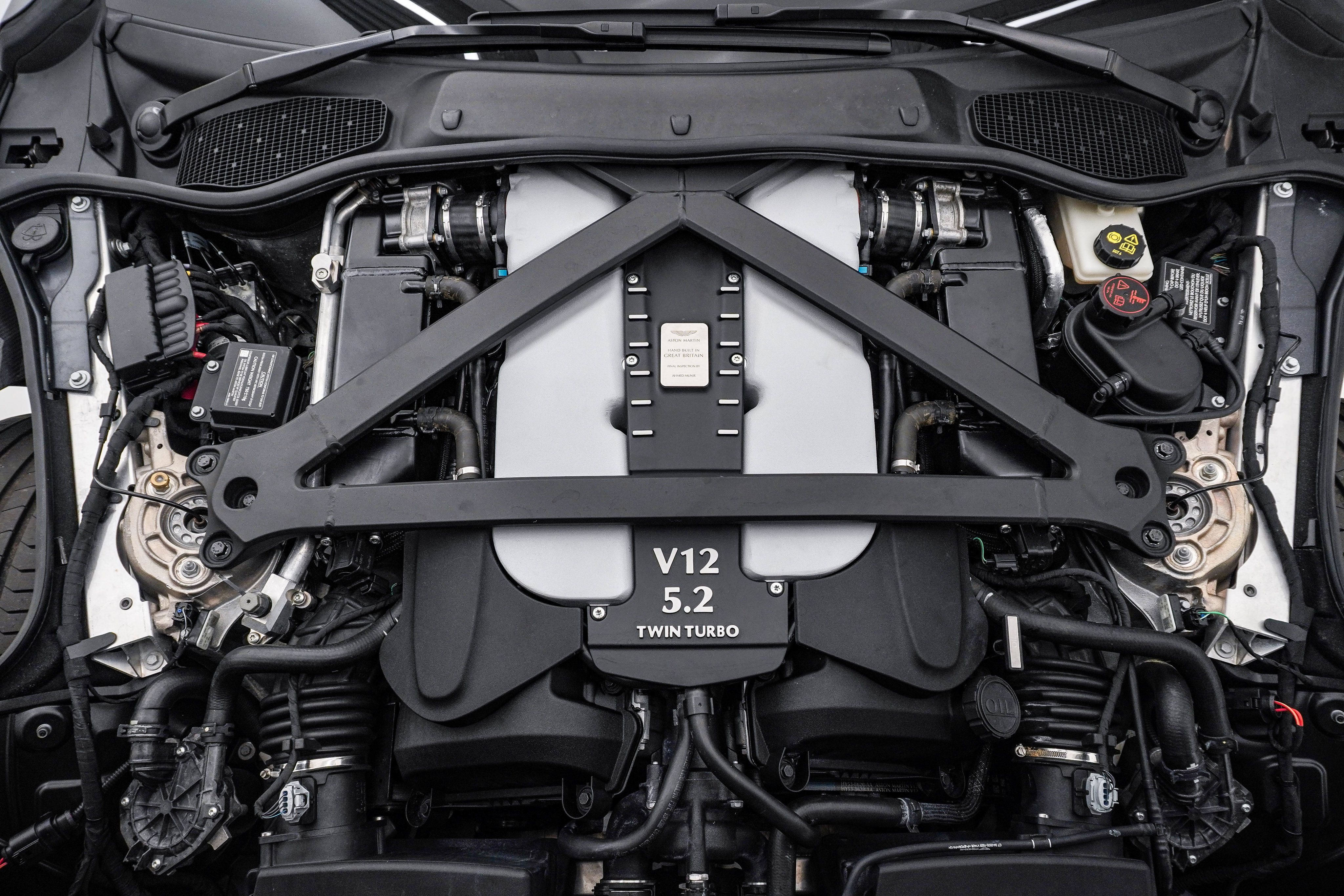 Used 2023 Aston Martin DBS Superleggera Volante RWD image 39