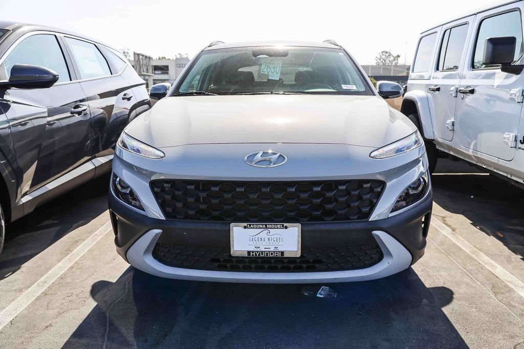 Used 2023 Hyundai Kona SEL AWD/4WD image 2