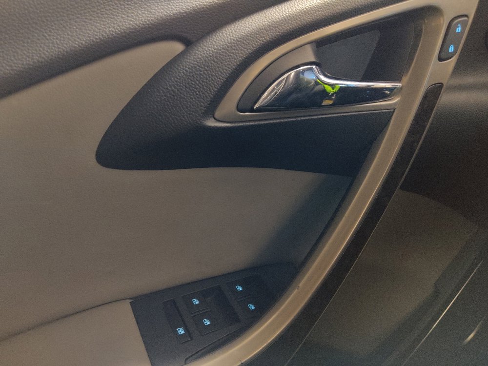 Used 2015 Buick Verano image 27