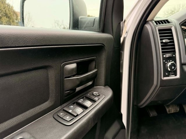 Used 2017 RAM 1500 Express image 18