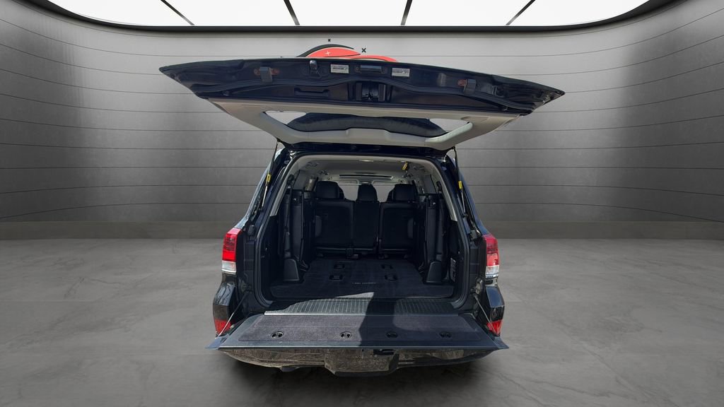 Used 2016 Toyota Land Cruiser w/ Four Season Floor Mat Package AWD/4WD image 31