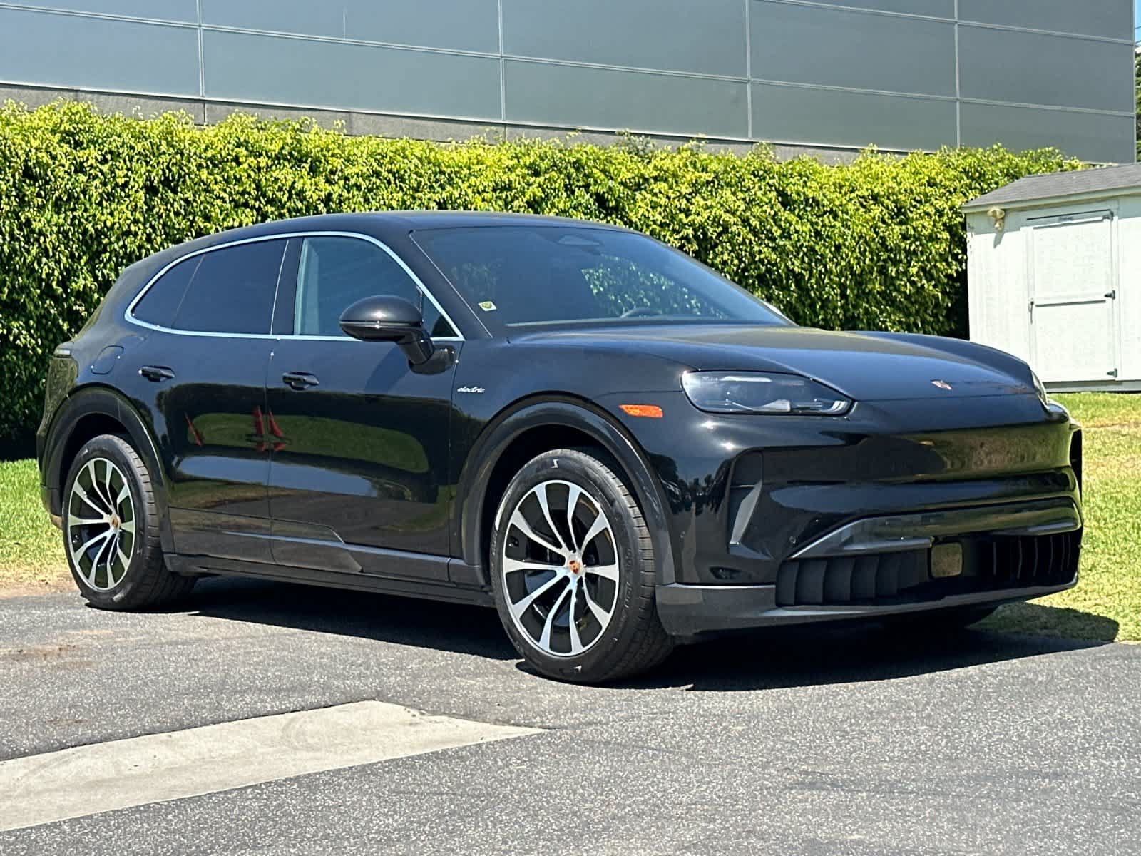 New 2026 Porsche Cayenne Electric AWD/4WD image 10