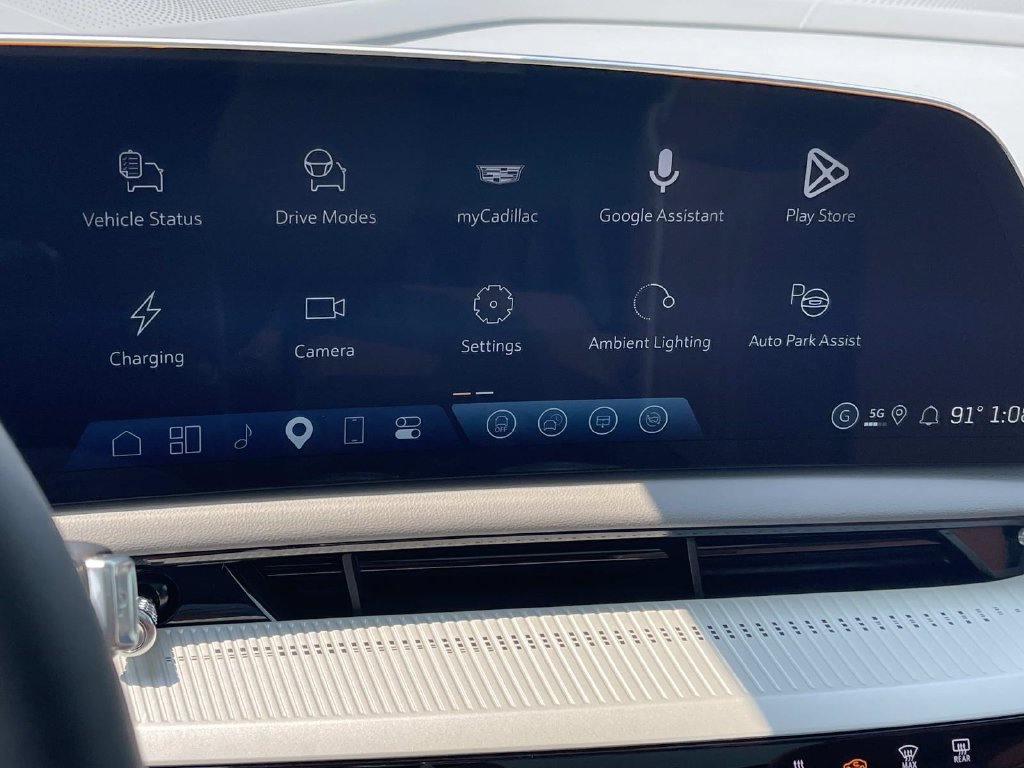 New 2027 Cadillac Optiq Premium Sport AWD/4WD image 27