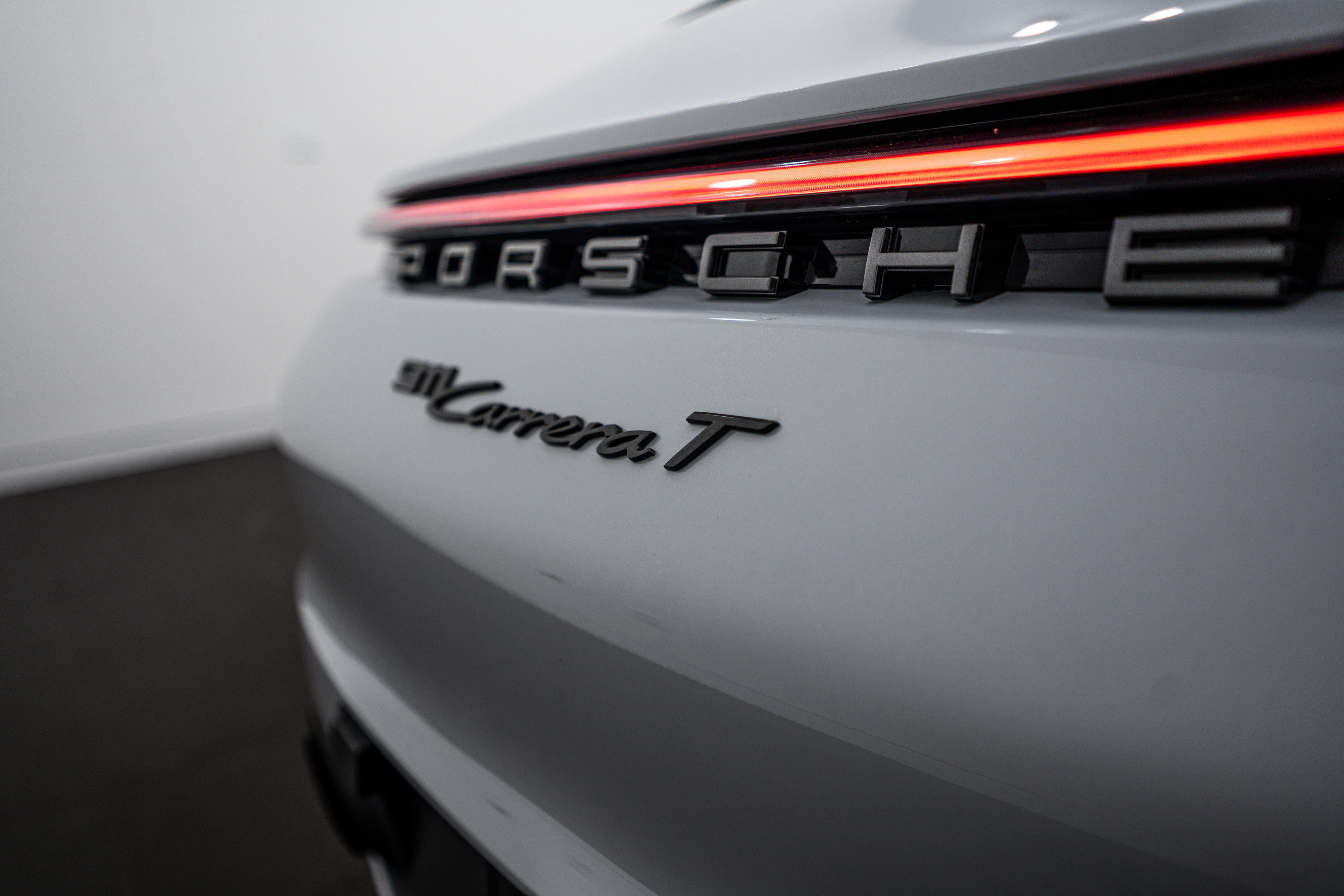 Certified 2024 Porsche 911 Carrera T RWD image 26