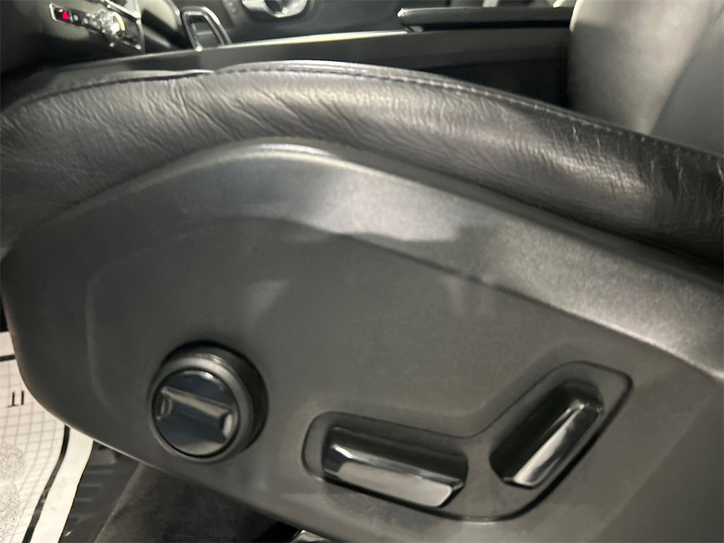 Certified 2023 Volvo XC60 B5 Core w/ Climate Package image 11