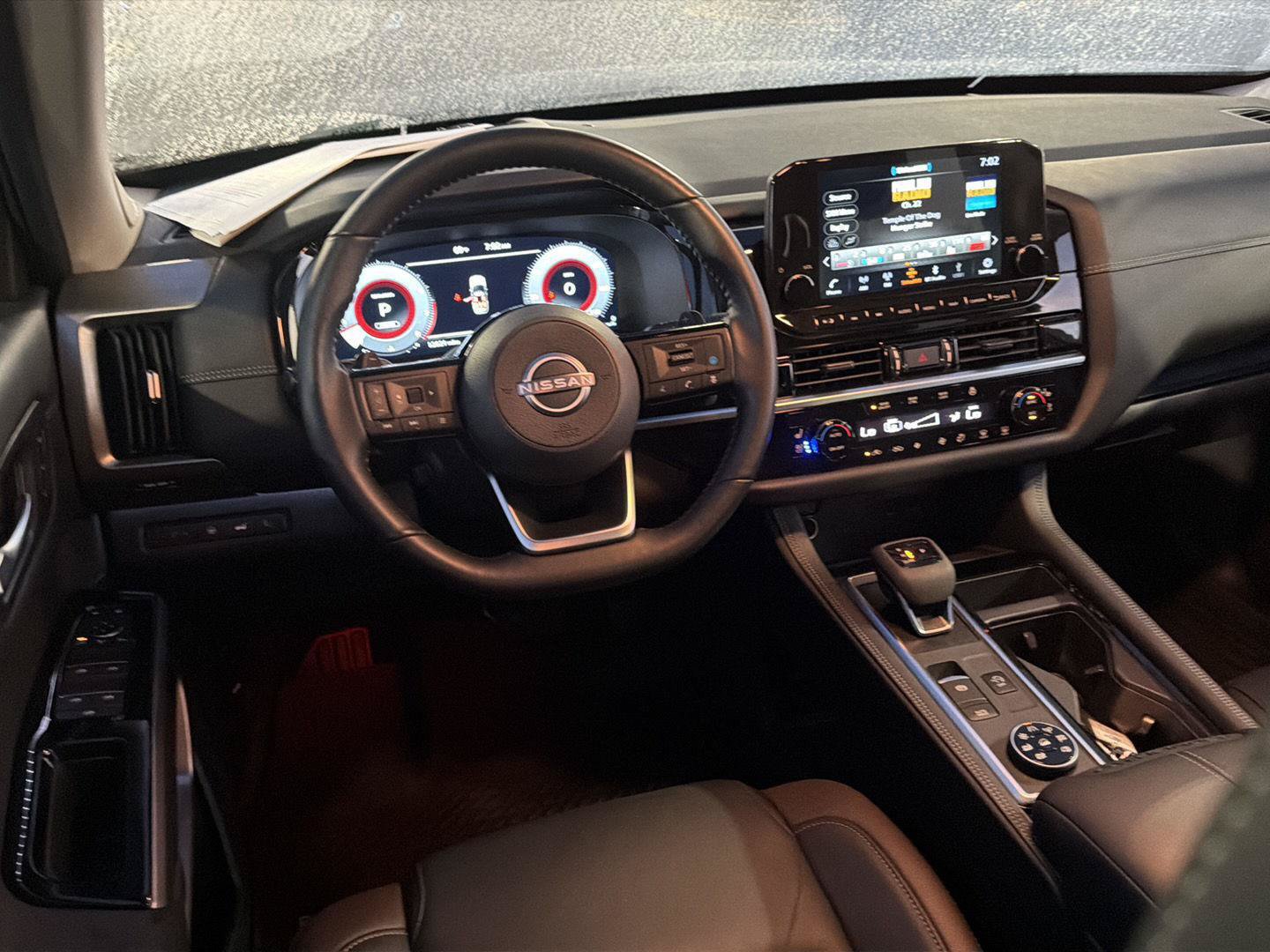 Used 2025 Nissan Pathfinder Platinum w/ Lighting Package (N92) AWD/4WD image 20