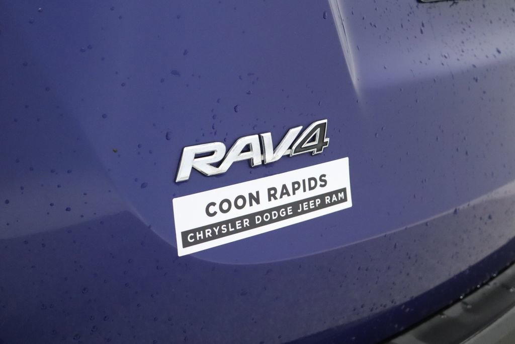 Used 2015 Toyota RAV4 XLE AWD/4WD image 16