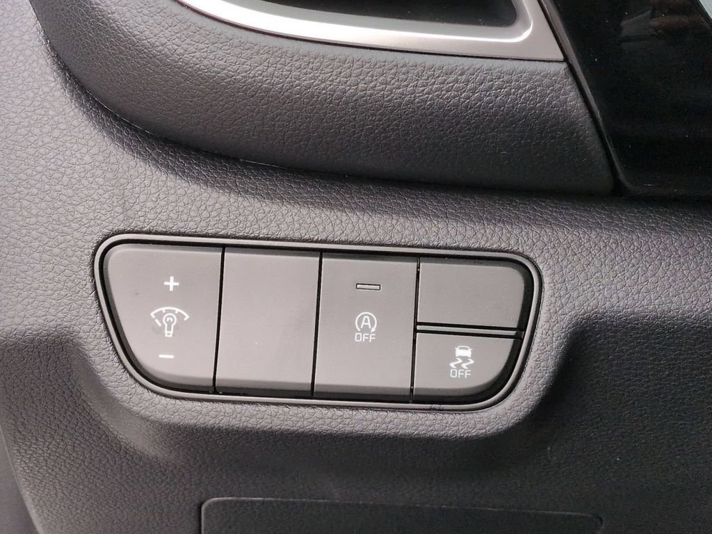 New 2026 Kia Seltos S FWD image 18