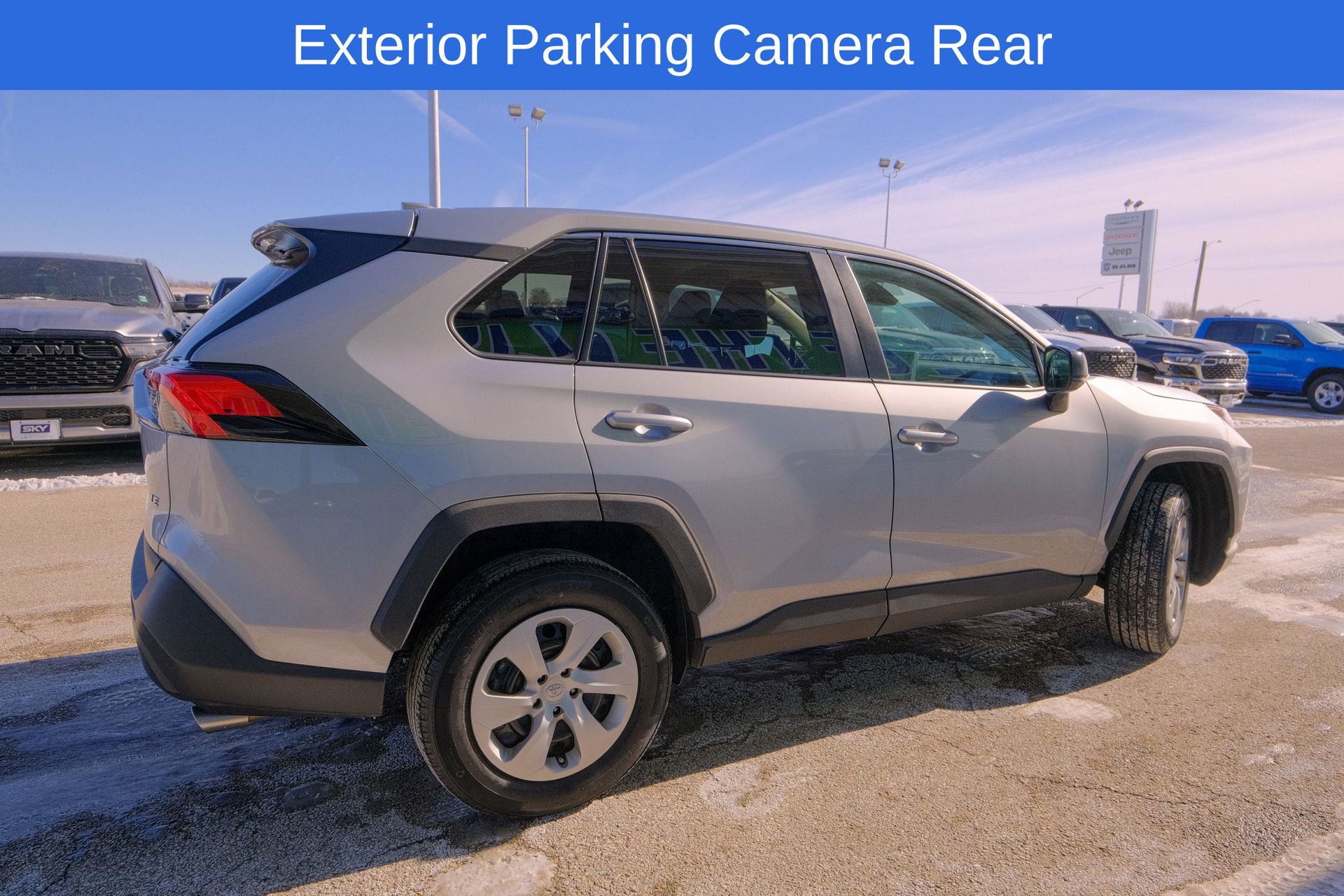 Used 2024 Toyota RAV4 LE image 9