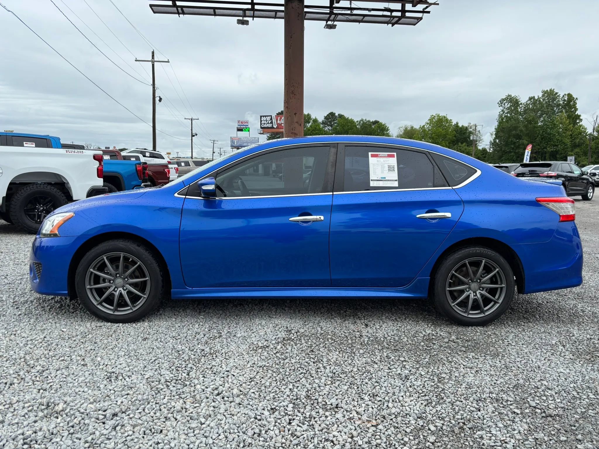 Used 2015 Nissan Sentra SR FWD image 2