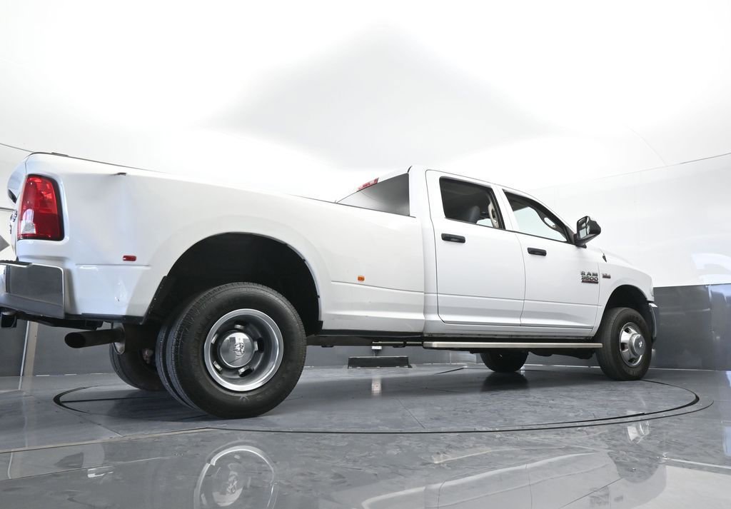 Used 2018 RAM 3500 Tradesman w/ Chrome Appearance Group image 54